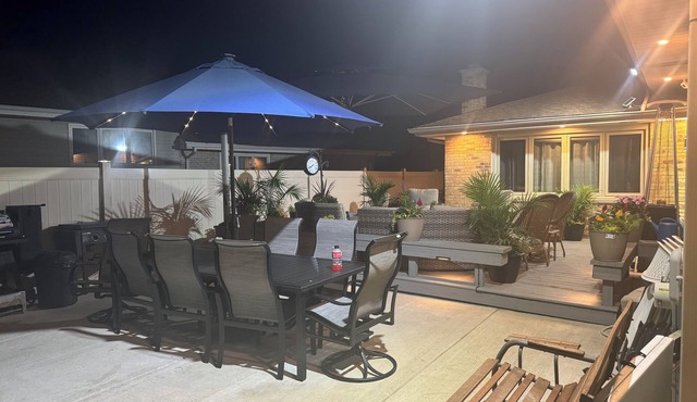 3-bedroom house in fabulous Orland Hills with fitness room, AC, WiFi