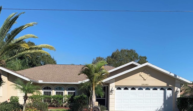 3-bedroom house in pleasant Punta Gorda with cool AC breeze.