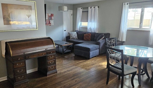 3-bedroom house in centrally-located Reynoldsburg perfect for work or leisure