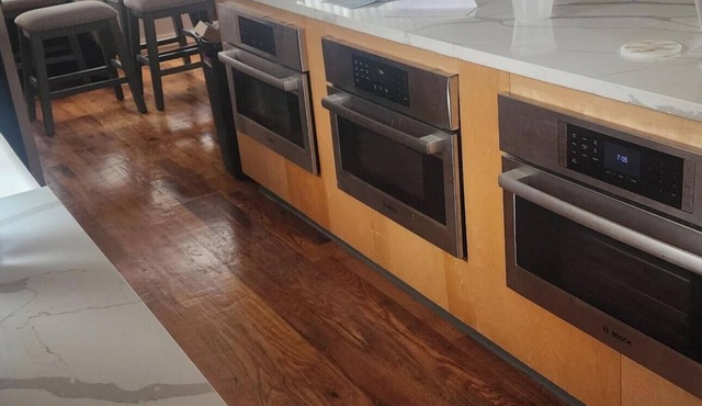 3-bedroom house in soothing Springfield with AC and fitness room