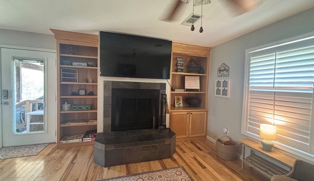 3-bedroom house in welcoming Florien with WiFi, AC