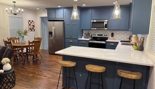 3 bedroom house just 1 mile from the heart of historic downtown Waxahachie!