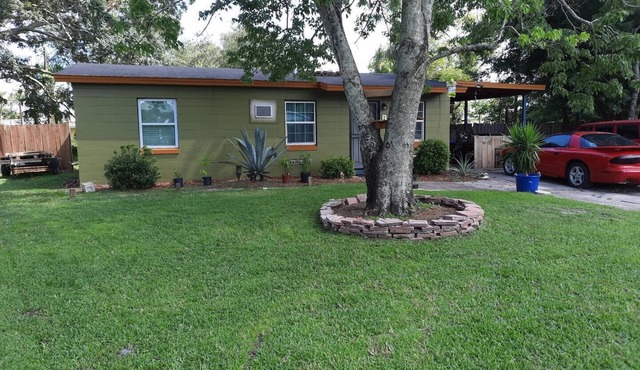 3-bedroom house next to universal epic park, leave the car you can walk it !