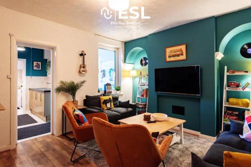 3 bedroom House - Next to Wrexham FC Racecourse Stadium