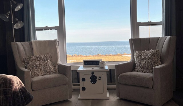 3-bedroom house on the Ocean minutes from Shediac with AC, WiFi, newly renovated