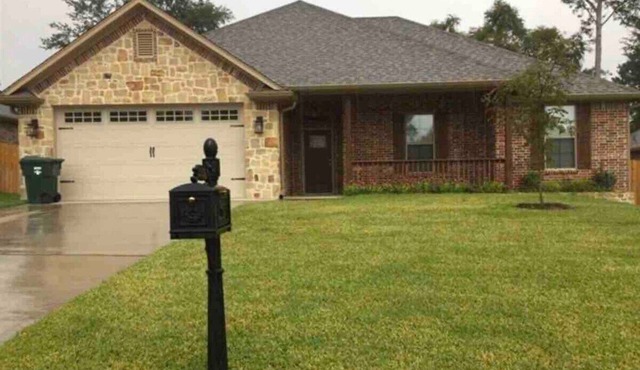 3 Bedroom, House of Blues, Pet Friendly with high speed internet