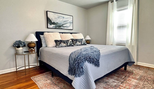 3-bedroom house, Pet Friendly with High Speed Internet, in Cozy Amarillo