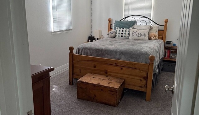 3-bedroom house + quite neighborhood + walking distance of main street + Brewery