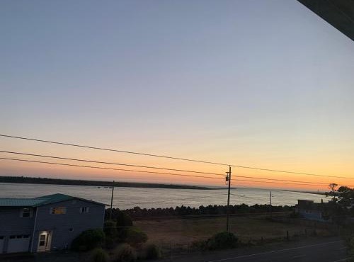 3-bedroom house Rockaway Beach