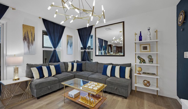 3 Bedroom House-The Quiet Side of Las Vegas-Relax & Recharge