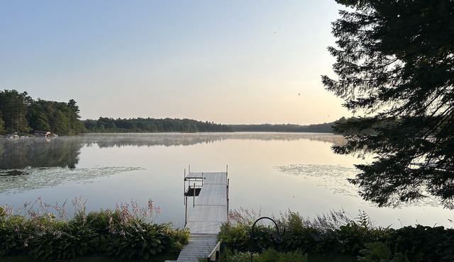3 Bedroom house on peaceful clear water lake