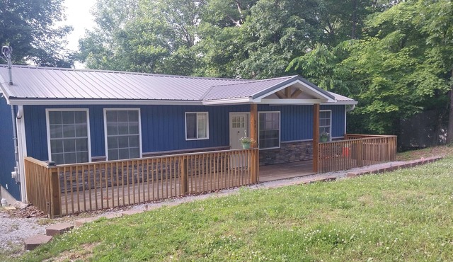 3-bedroom house in charming Falls of Rough with WiFi, AC