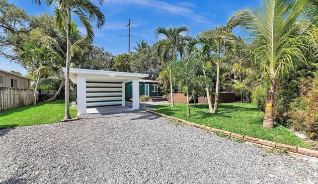 3-bedroom house in lovely Fort Lauderdale with AC