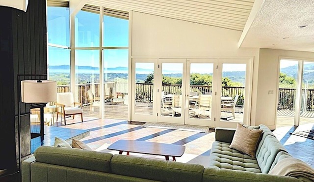 3-bedroom house in delightful Portola Valley