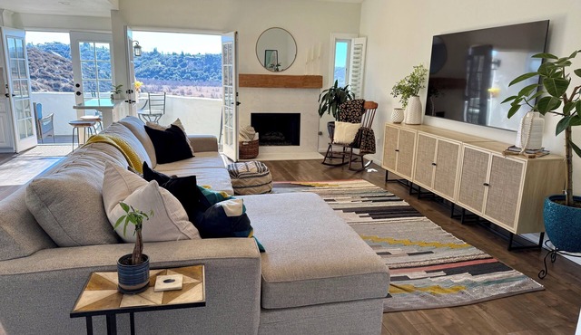 3 Bedroom House w/Beautiful views near Wild Animal Park and Wine Tasting