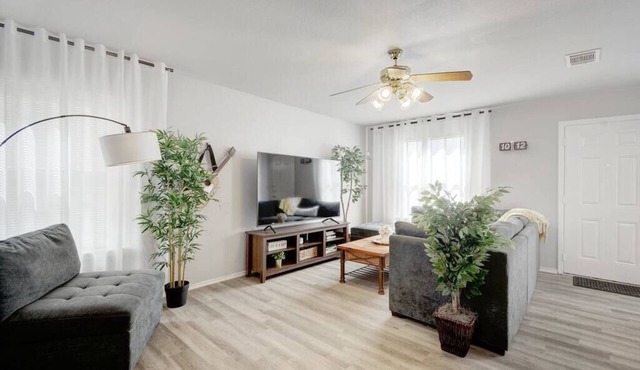 3 Bedroom House with 4 Beds and Tesla charger