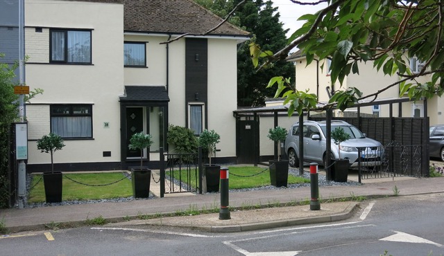 3 Bedroom House with Welcome Breakfast near Beaches