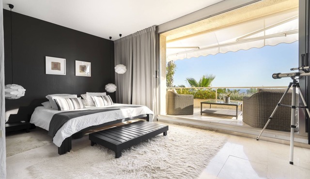 3 bedroom house with huge shared pool and spectacular sea views