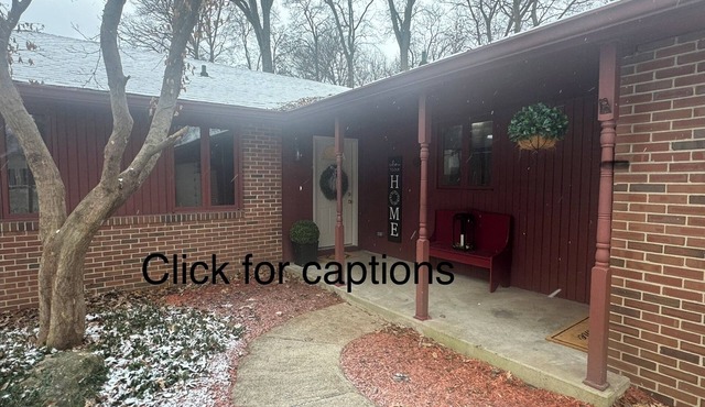 3-bedroom house with nice yard in Muncie + patio + plenty of parking