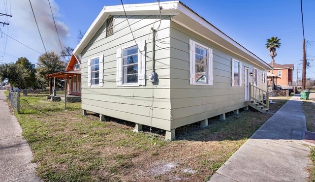 3-bedroom house with AC, WiFi in Plaquemine/CONTRACTOR FRIENDLY