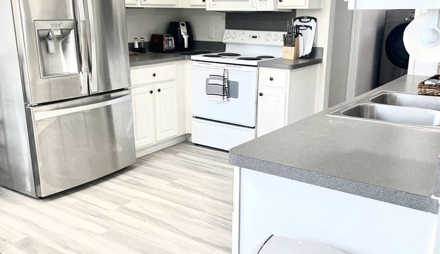 3 bedroom in home in Enchanting Denton TX