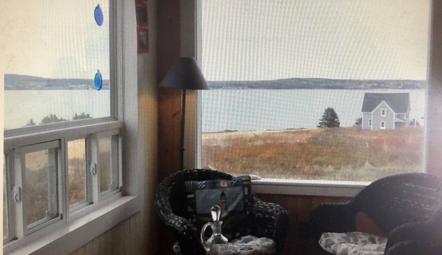 3 Bedroom Island Beach house, pet friendly, outdoor shower, golf cart, WiFi