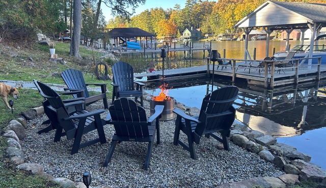 3 Bedroom Lakefront home on Lake George with dock slip for 25 foot boat included