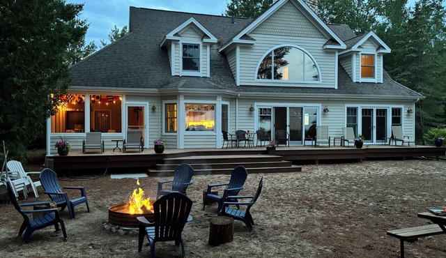 3 Bedroom Lakefront Home on Lake Huron