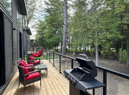 3-bedroom Lakefront Villa #9