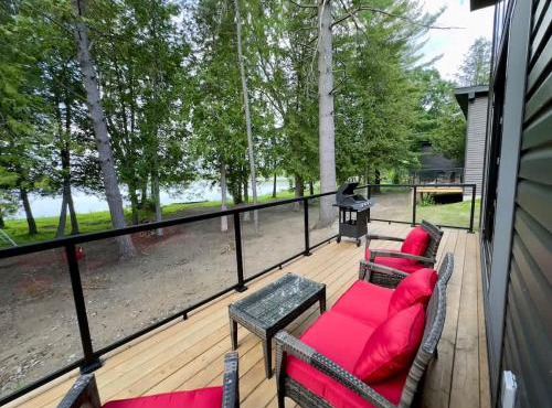 3-bedroom Lakefront Villa #6