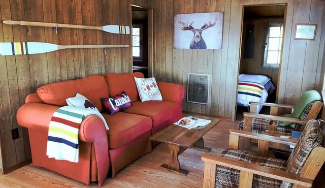 3-bedroom Lakeview Cottage - Rockwood #8