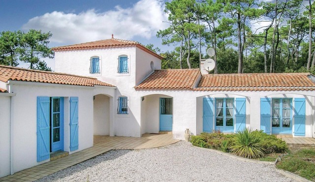 3 bedroom lovely home in La Tranche sur Mer