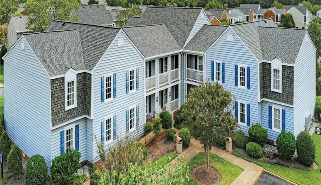 3 Bedroom Lockoff Condo w/2 Living Areas, 2 Kitchens, @ Williamsburg Kingsgate!