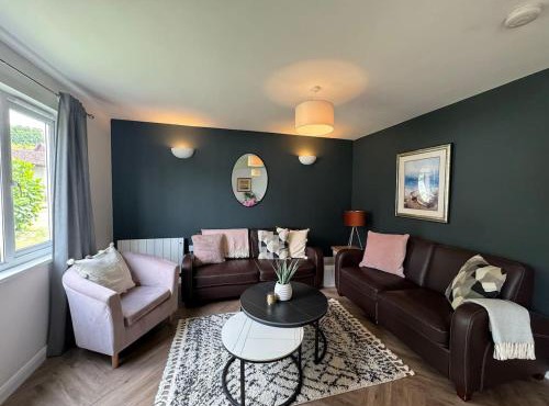 3 Bedroom lodge Hengar Manor sleeps 6 115