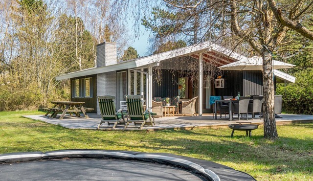 3 bedroom lovely home in Sjællands Odde