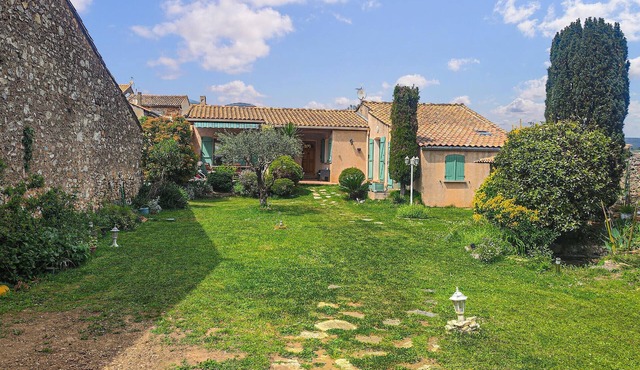 3 bedroom lovely home in Saint Chinian