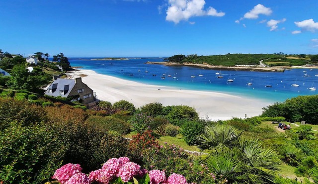 3 bedroom lovely home in Saint-Pabu