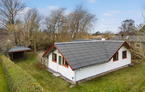 3 Bedroom Lovely Home In Brenderup Fyn