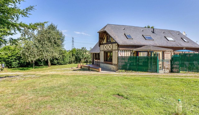 3 bedroom lovely home in Manéglise