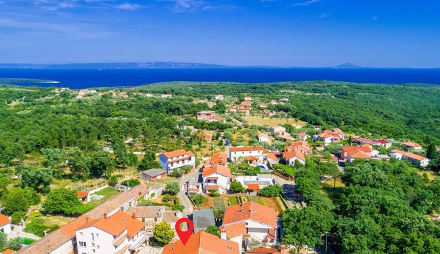 3 bedroom lovely home in Peruski