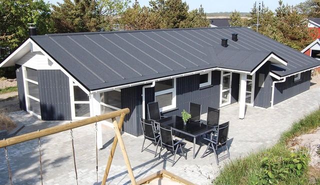 3 bedroom lovely home in Henne