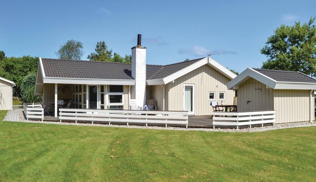 3 bedroom lovely home in Melby