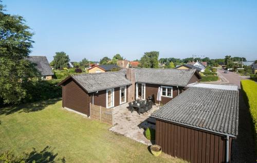 3 Bedroom Lovely Home In Millinge