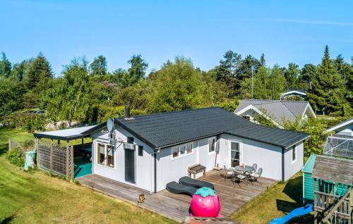 3 Bedroom Lovely Home In Gedser