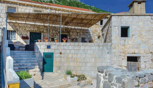 3 bedroom lovely home in Mrcevo