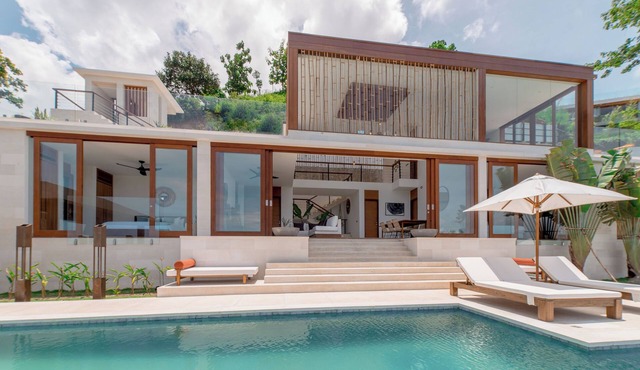 3-Bedroom Luxury Pool Residence, Selong Belanak Ocean View, Selong Selo Resort