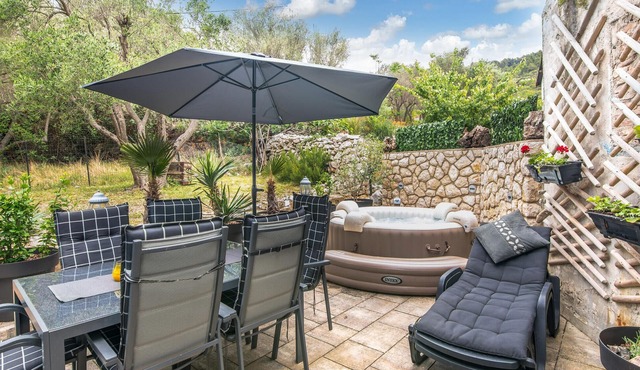 3 bedroom luxurious home in Miholascica