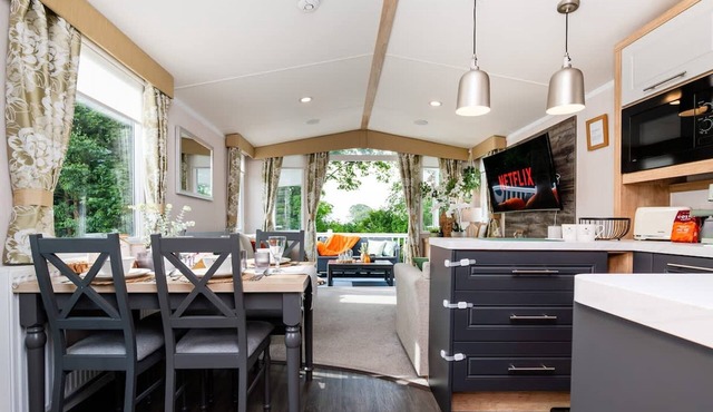 3 Bedroom Luxury Caravan