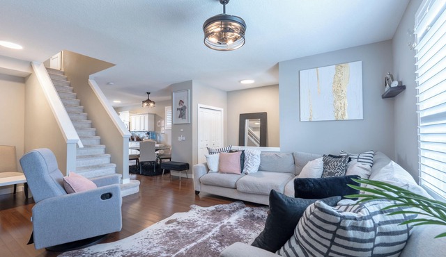 3 Bedroom Luxury Home w/Office & Theatre