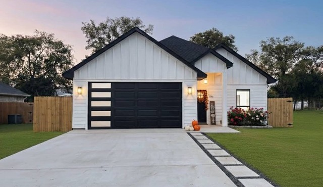 3-bedroom New house in Corsicana